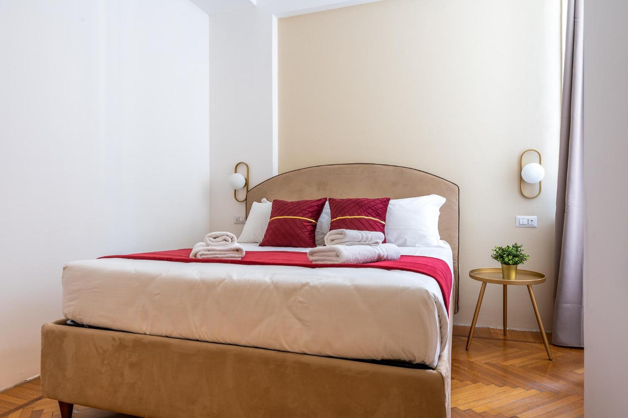 Decimo Meridio- At Spanish Steps- Rome Exterior photo