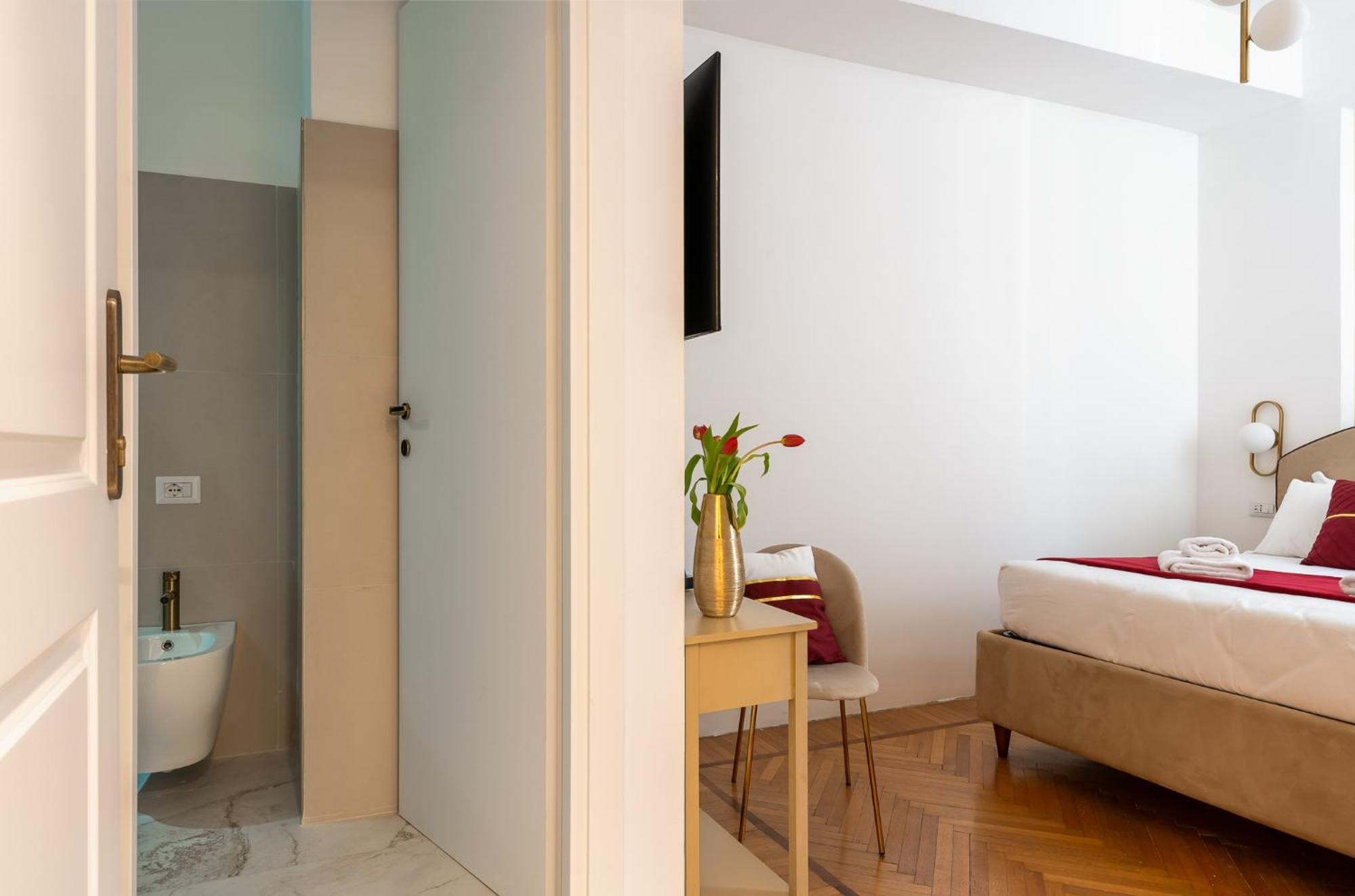 Decimo Meridio- At Spanish Steps- Rome Exterior photo